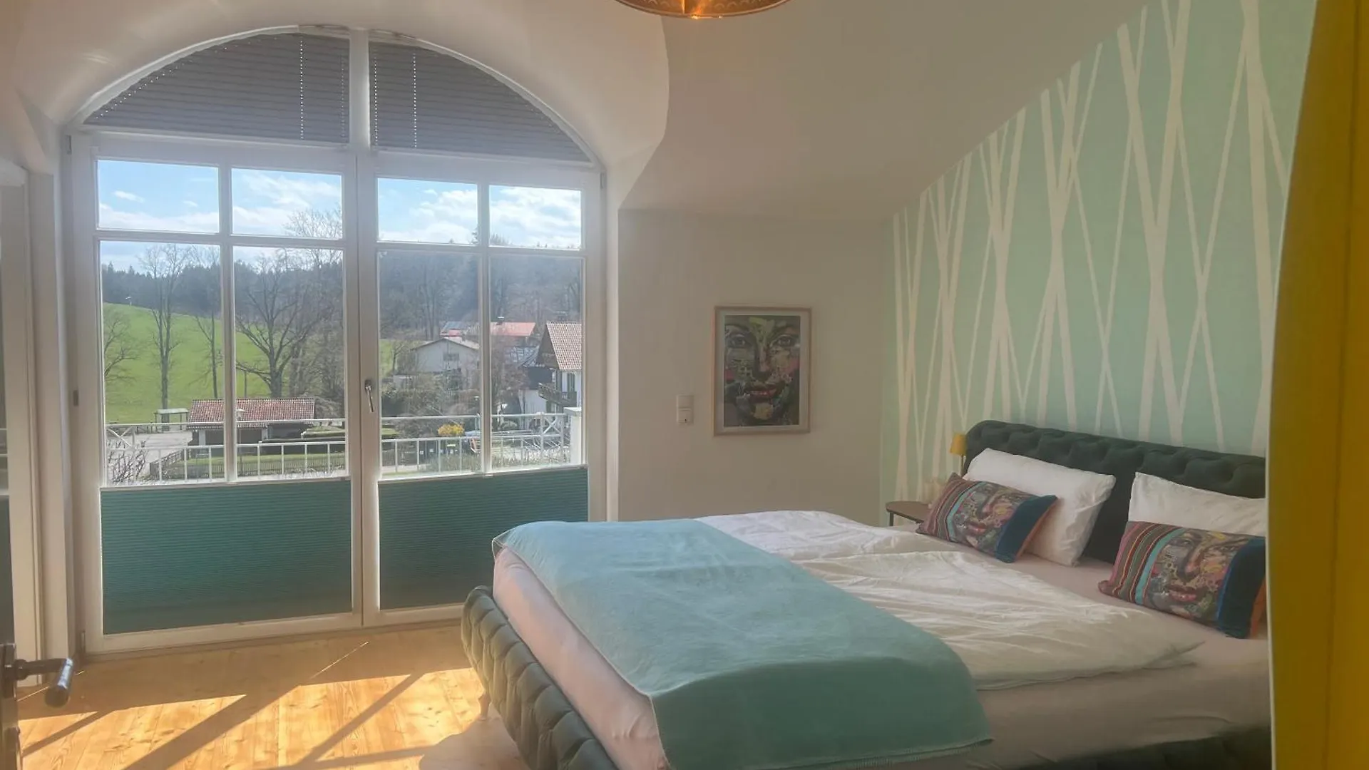 Villenzimmer Mit Eigenem Bad, Kunst Und Aussicht Münsing